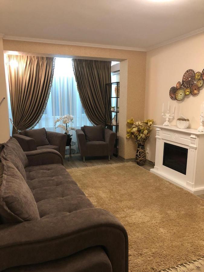ブカレストCasa Luxアパートメント エクステリア 写真