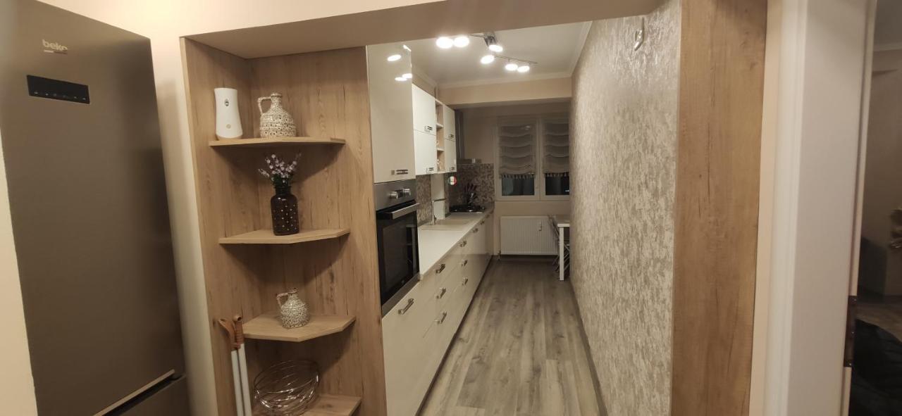 ブカレストCasa Luxアパートメント エクステリア 写真